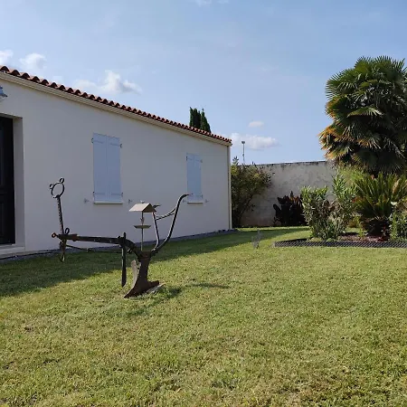 La Parenthese Cormillonne Bed & Breakfast