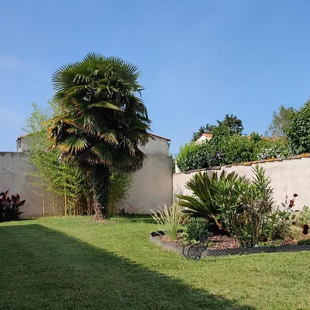 Panzió La Parenthese Cormillonne 3*